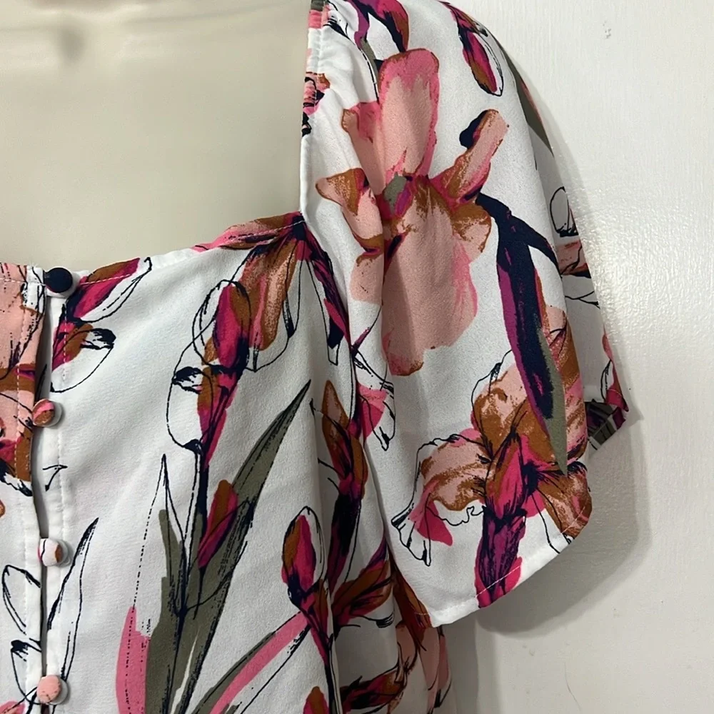 Leith Floral Print Short Sleeve Button Down Blouse Shirt Size Small - Picture 7 of 10